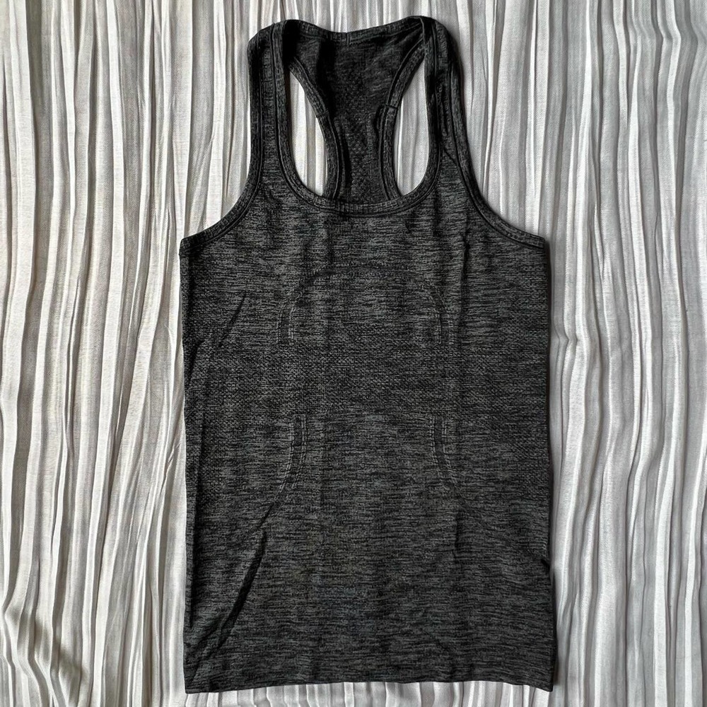 Lululemon dark gray swiftly